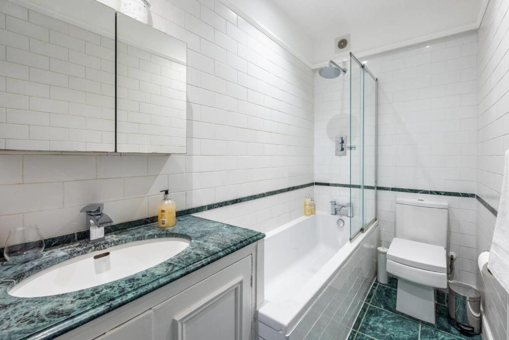 The Belgravia Boutique Apartment ลอนดอน ภายนอก รูปภาพ